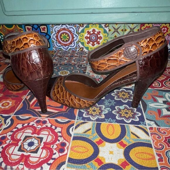 GIANI BINI leather simulated crocodile shoes with button fastener - Picture 2 of 3